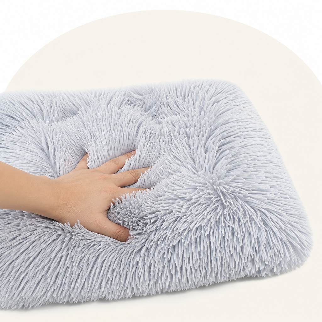 DogBedHouse Plush Lined Polyester Fill Dog Bed (Removable Cover)