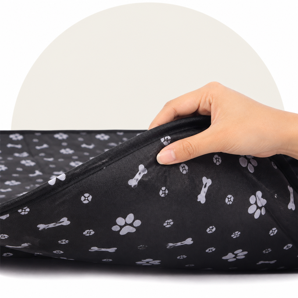 DogBedHouse Durable Oxford & Easy-Clean Trunk Mat