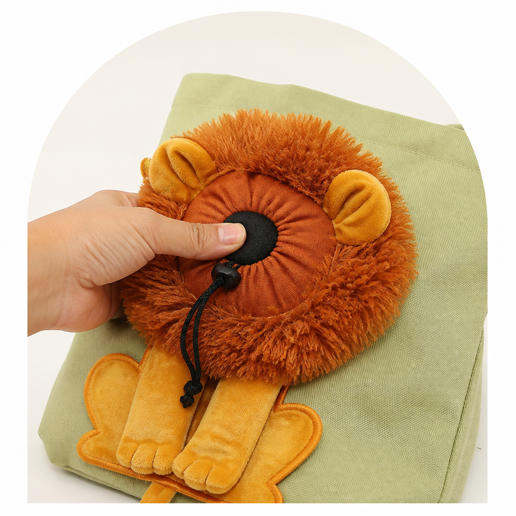 DogBedHouse Lion-Shaped Cotton Canvas Shoulder Carrier (Adjustable Zip)