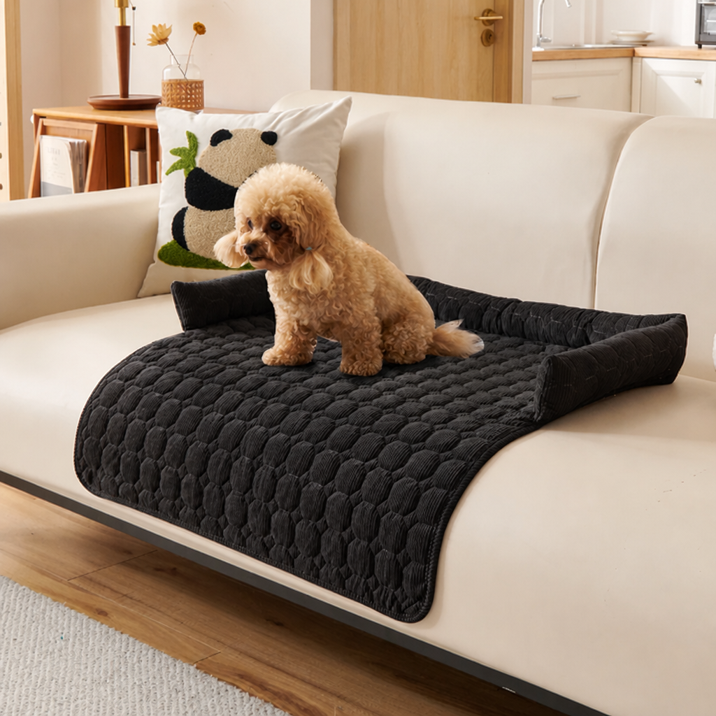 DogBedHouse Quilted Water-Resistant & Non-Slip Seat Protector (75x75 cm)